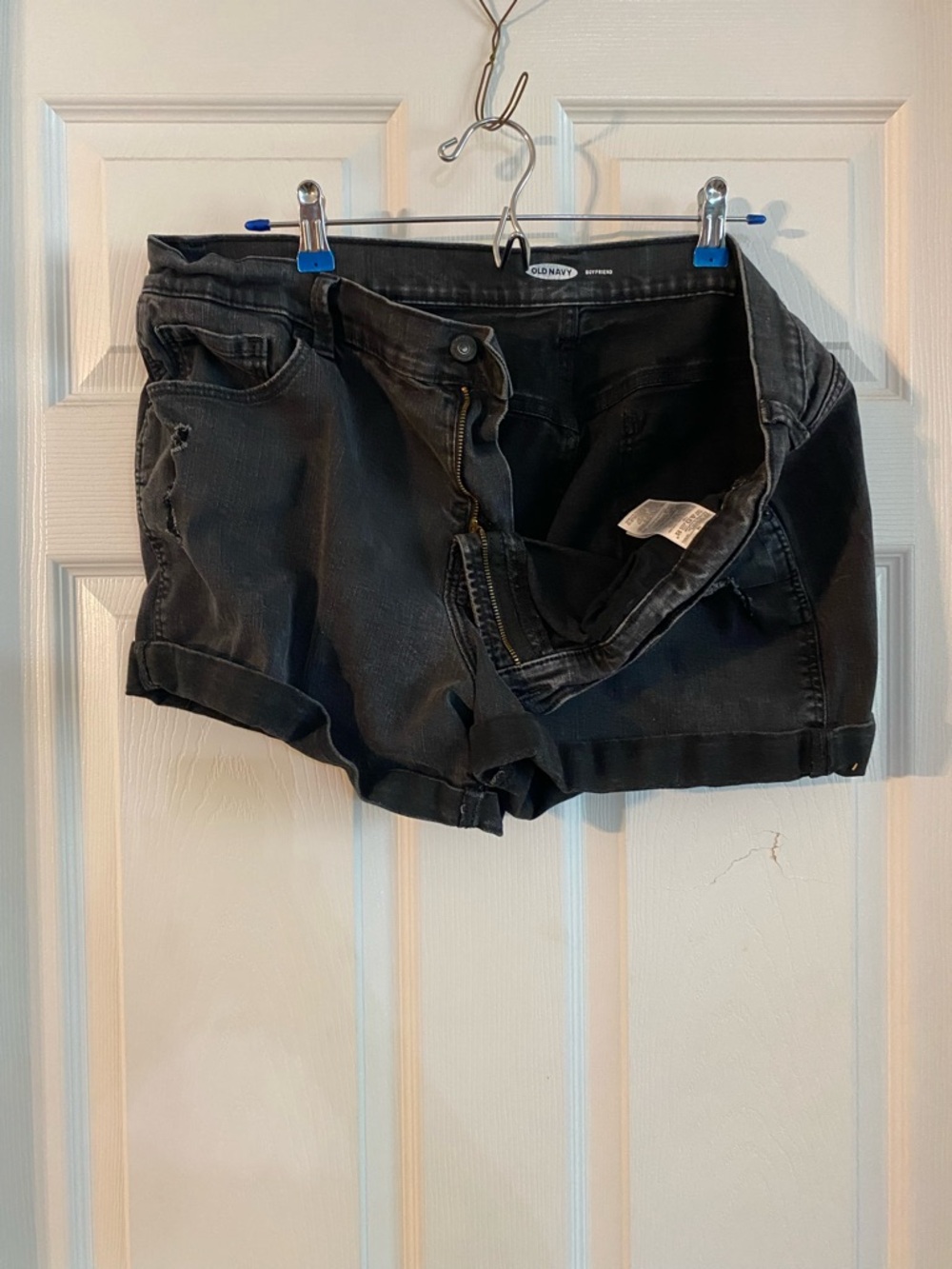 Old Navy Black Rolled-Hem Women's Jean Shorts